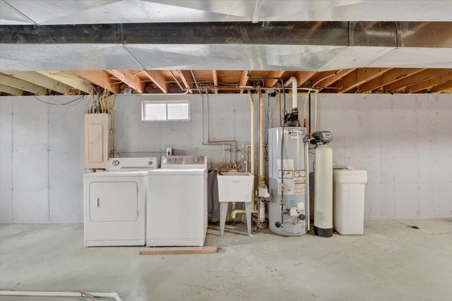 2027 N Washington Street, Janesville, WI 53548