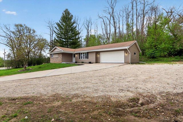 2027 N Washington Street, Janesville, WI 53548