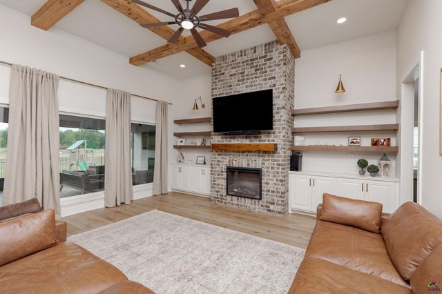 382 Bonanza Way, Fort Valley, GA 31030