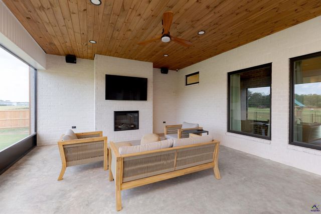 382 Bonanza Way, Fort Valley, GA 31030