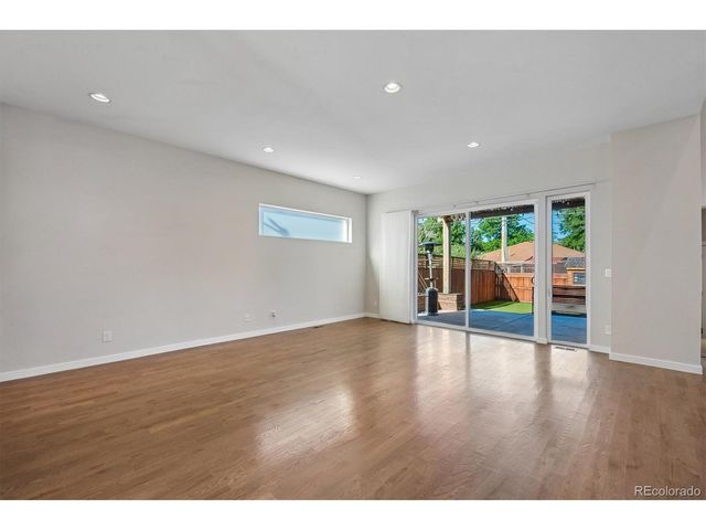 3215 S Dahlia St, Denver, CO 80222