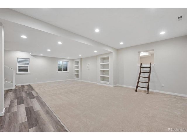3215 S Dahlia St, Denver, CO 80222