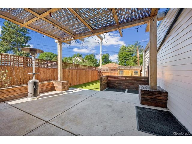 3215 S Dahlia St, Denver, CO 80222