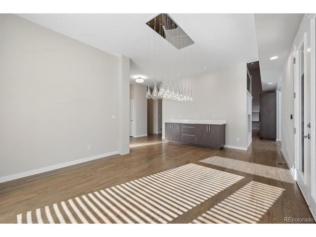 3215 S Dahlia St, Denver, CO 80222