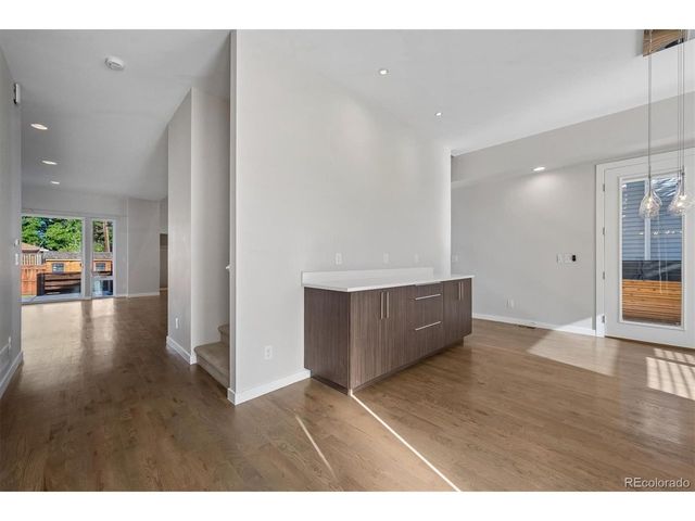 3215 S Dahlia St, Denver, CO 80222