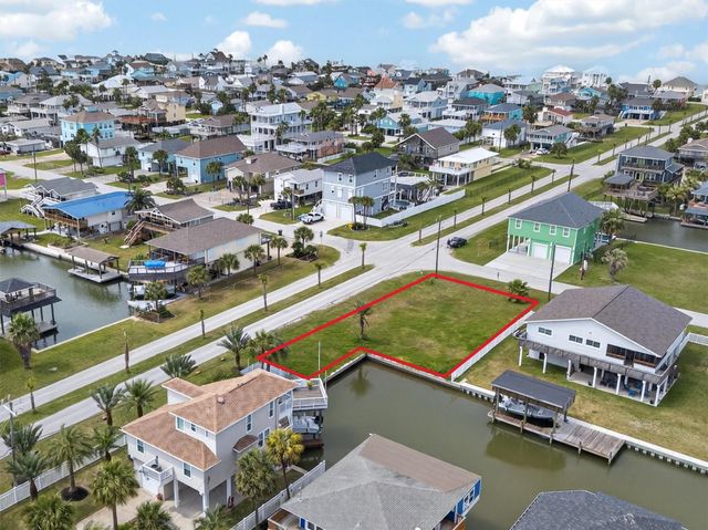 22003 Matagorda Drive, Galveston, TX 77554