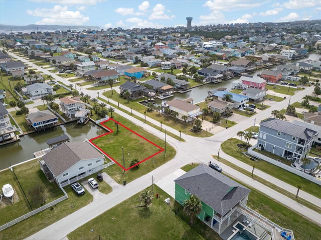 22003 Matagorda Drive, Galveston, TX 77554