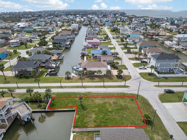 22003 Matagorda Drive, Galveston, TX 77554