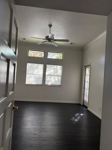 725 N Silvervale Drive, Visalia, CA 93292