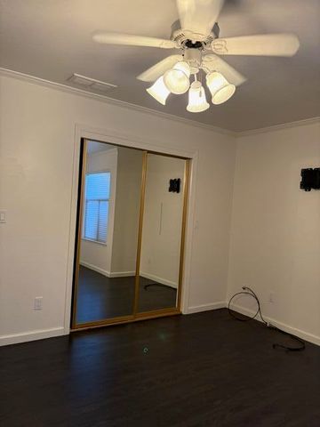 725 N Silvervale Drive, Visalia, CA 93292