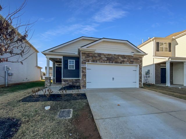 7009 Paisley Wood Dr, Antioch, TN 37013