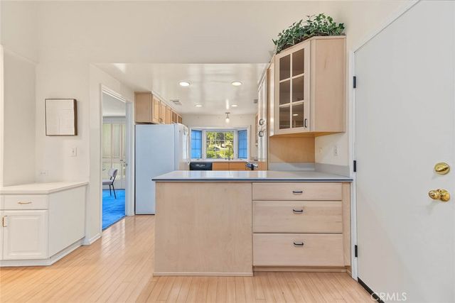 18723 Mayall, Northridge, CA 91324