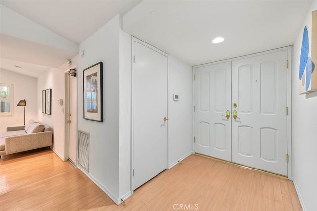 18723 Mayall, Northridge, CA 91324