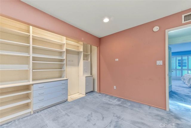 18723 Mayall, Northridge, CA 91324