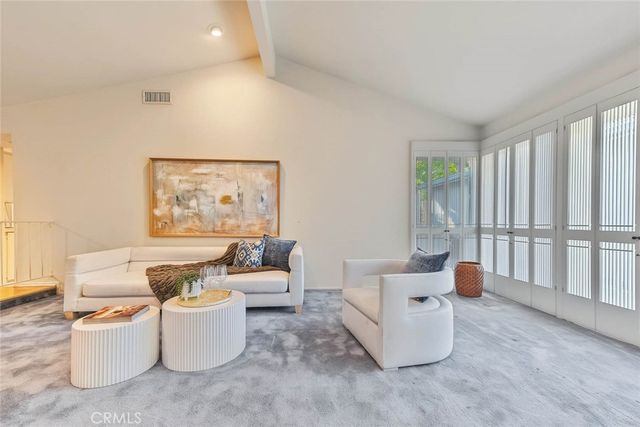 18723 Mayall, Northridge, CA 91324