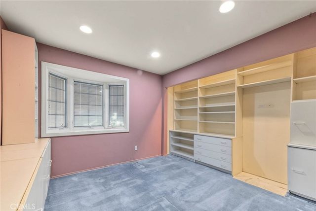 18723 Mayall, Northridge, CA 91324