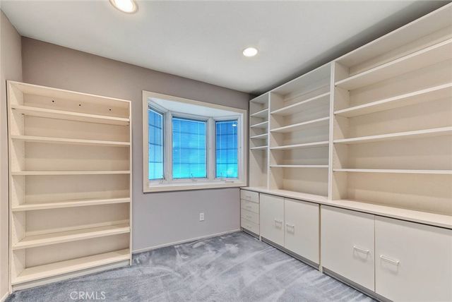 18723 Mayall, Northridge, CA 91324