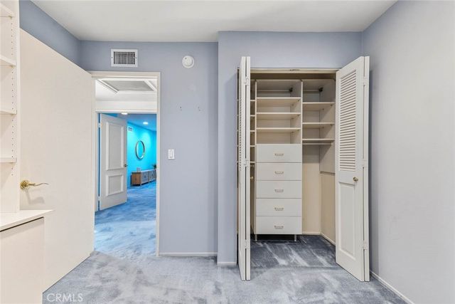 18723 Mayall, Northridge, CA 91324
