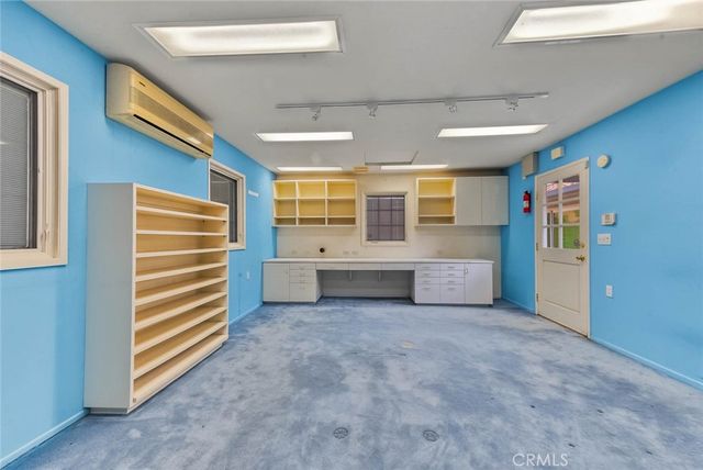 18723 Mayall, Northridge, CA 91324