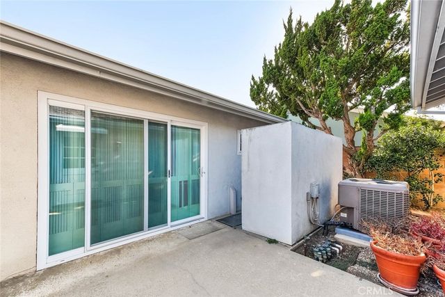 18723 Mayall, Northridge, CA 91324