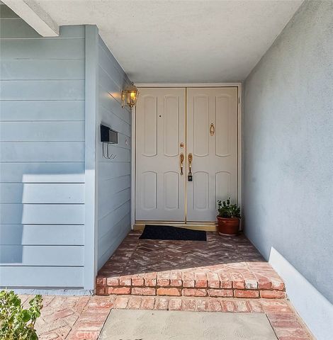 18723 Mayall, Northridge, CA 91324
