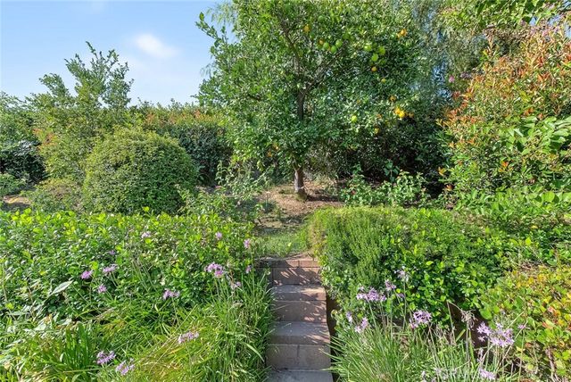 18723 Mayall, Northridge, CA 91324