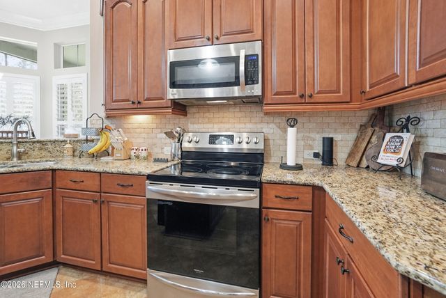 294 STONEWELL Drive, St. Johns, FL 32259