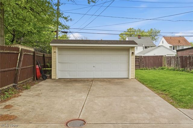 350 E 210th Street, Euclid, OH 44123