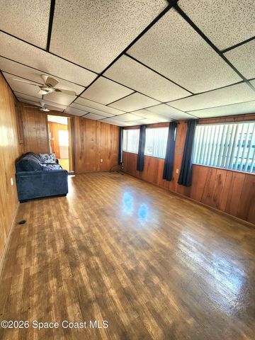 2455 Pepper Avenue, Melbourne, FL 32935