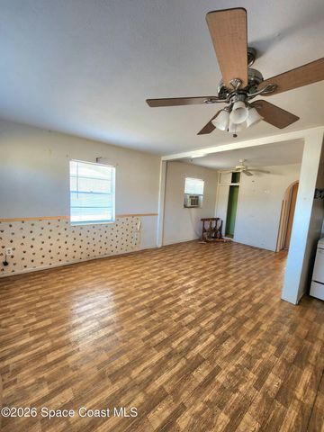 2455 Pepper Avenue, Melbourne, FL 32935