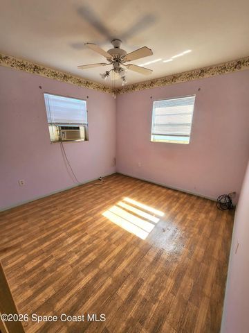 2455 Pepper Avenue, Melbourne, FL 32935