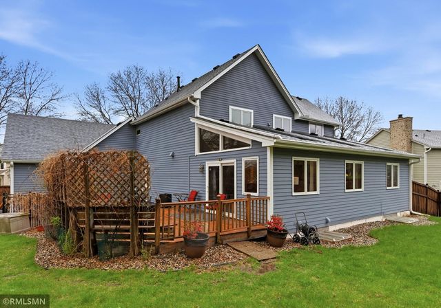 8758 Dallas Lane N, Maple Grove, MN 55369