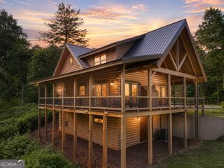 196 N Jakes Landing Way, Ellijay, GA 30540