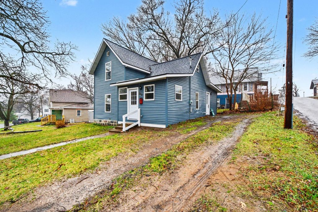 542 Ionia Street, Belding, MI 48809