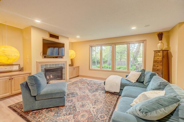 1005 Spruce Drive, Hudson, WI 54016