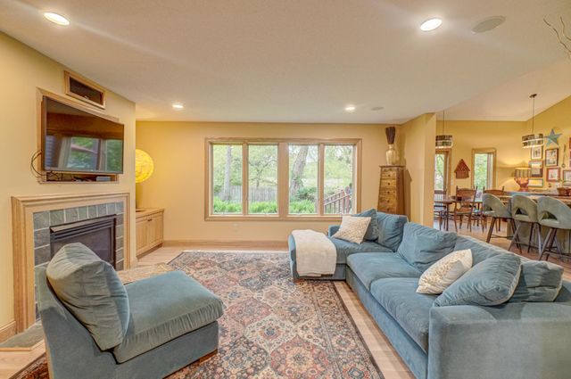 1005 Spruce Drive, Hudson, WI 54016