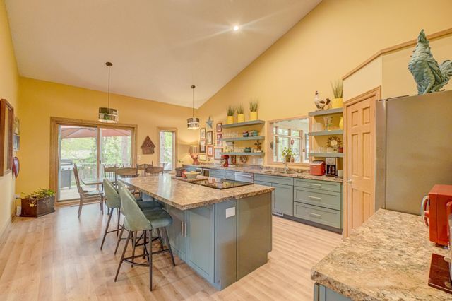 1005 Spruce Drive, Hudson, WI 54016