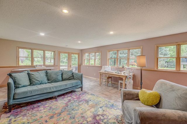 1005 Spruce Drive, Hudson, WI 54016