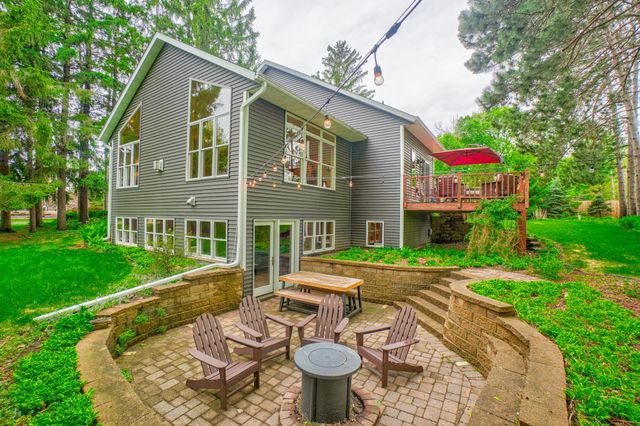 1005 Spruce Drive, Hudson, WI 54016