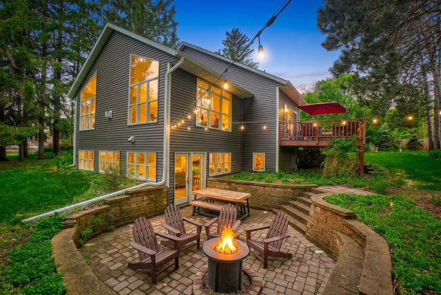 1005 Spruce Drive, Hudson, WI 54016