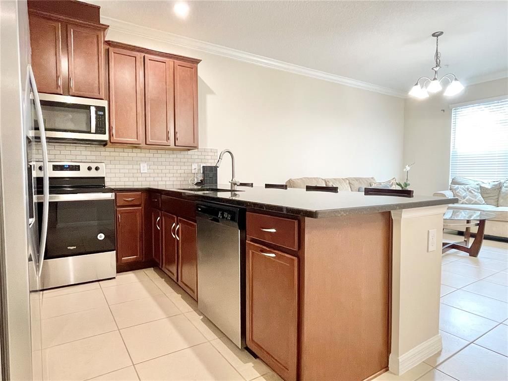 Image 11 of property listing at 9475 RANDAL PARK BOULEVARD, Orlando, FL 32832