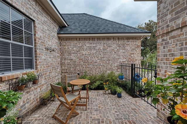 7715 Old Tree Court, Sugar Land, TX 77479
