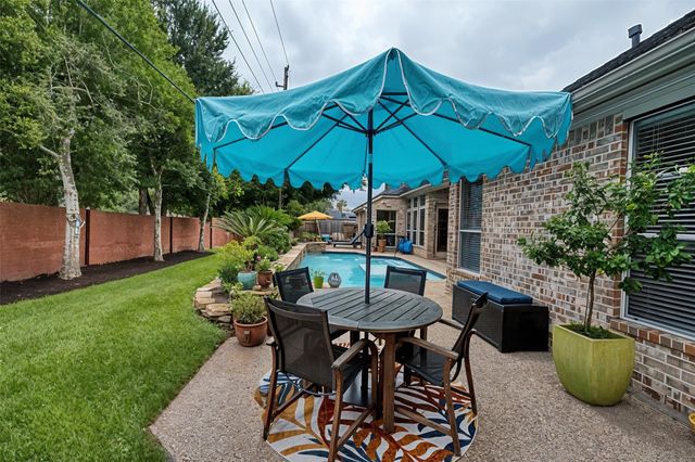 7715 Old Tree Court, Sugar Land, TX 77479