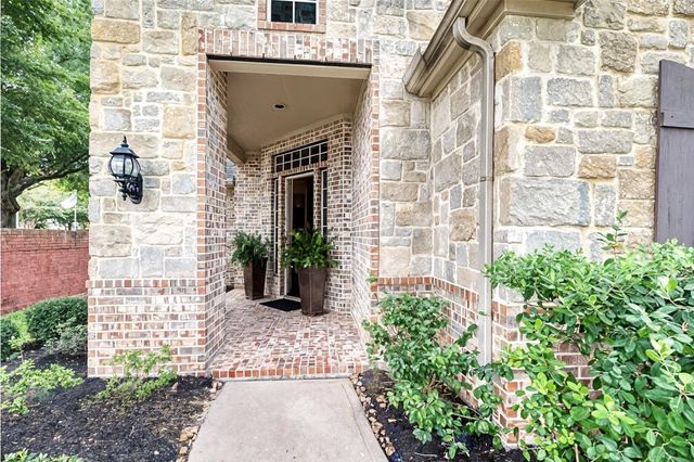 7715 Old Tree Court, Sugar Land, TX 77479
