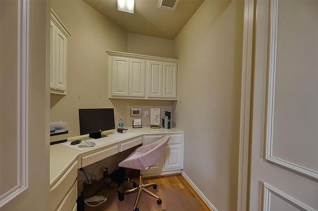 7715 Old Tree Court, Sugar Land, TX 77479