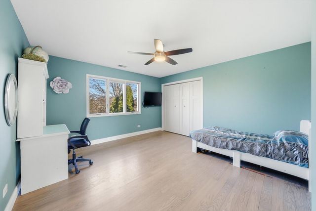 1 Longwood Way, Lemont, IL 60439