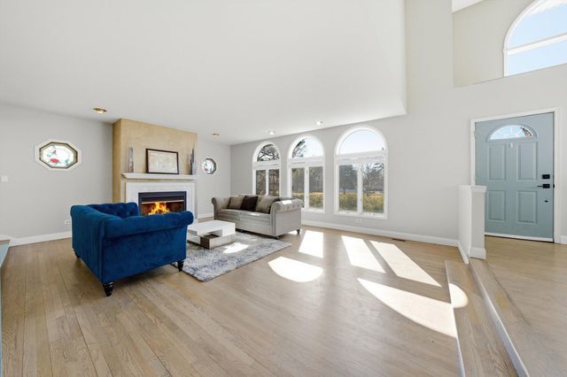 1 Longwood Way, Lemont, IL 60439