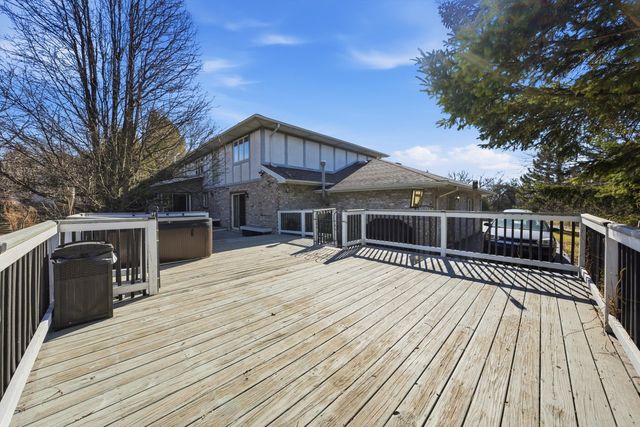 1 Longwood Way, Lemont, IL 60439