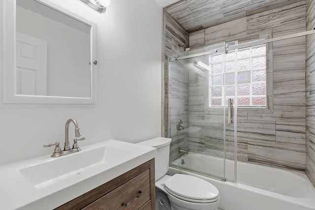 31272 Burton Street, Saint Clair Shores, MI 48082