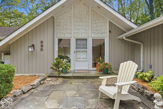 890 Starkey Road, Zionsville, IN 46077
